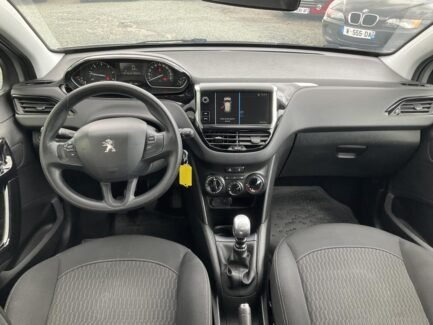 Peugeot 208 BVM6 - 2018 – Image 3